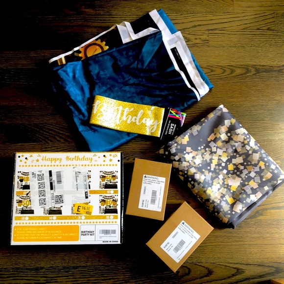 NWT 18th Birthday Decorations. Happy Birthday sash, 220 black and gold balloons - Picture 1 of 9